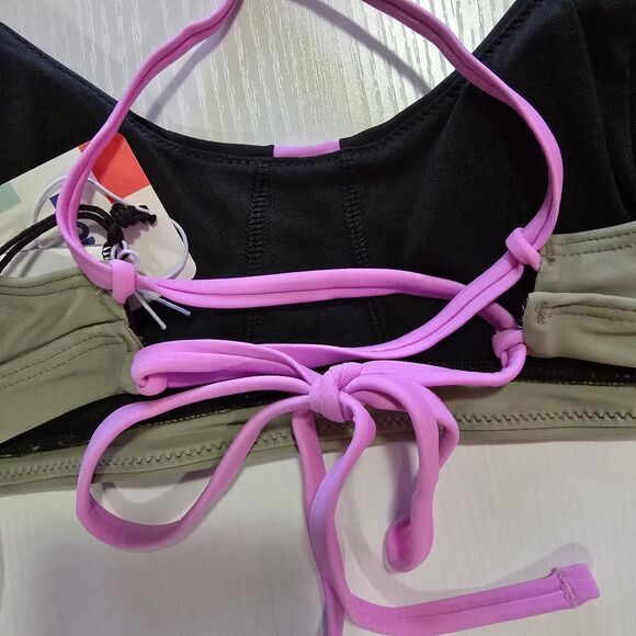 NWT PrAna Tulum Bikini Top Women's Size Medium Black Color Block Quick Drying - Picture 9 of 10